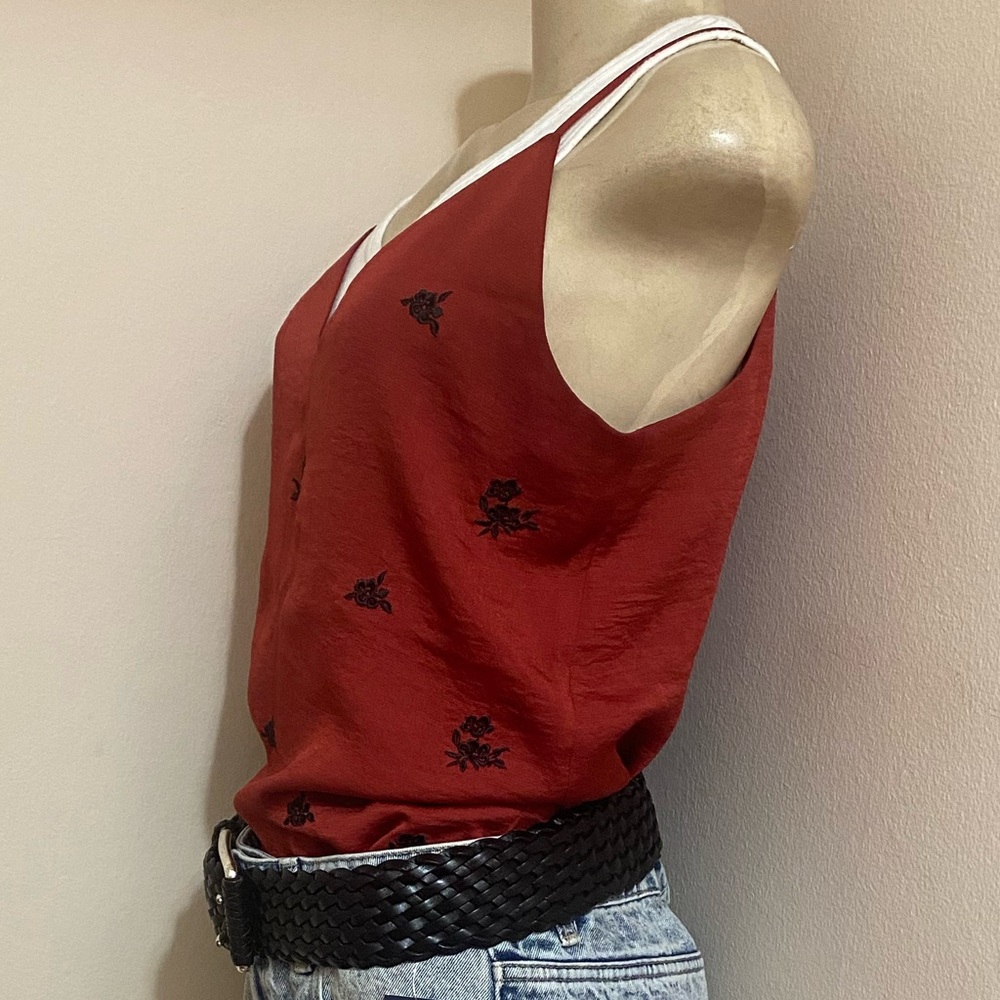 Express Red Embroidered Down Town Cami Size XS. - Picture 2 of 8
